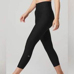 Alo yoga High-Waist Airlift Capri legging